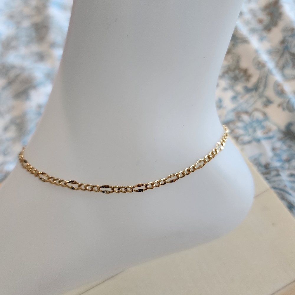 ANKLET